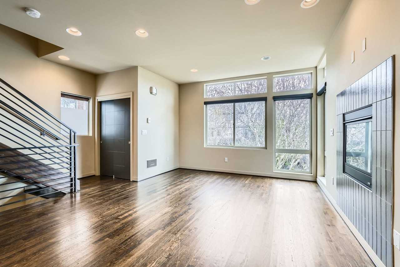 7443 4th Ave Ne - Photo 3 of 29