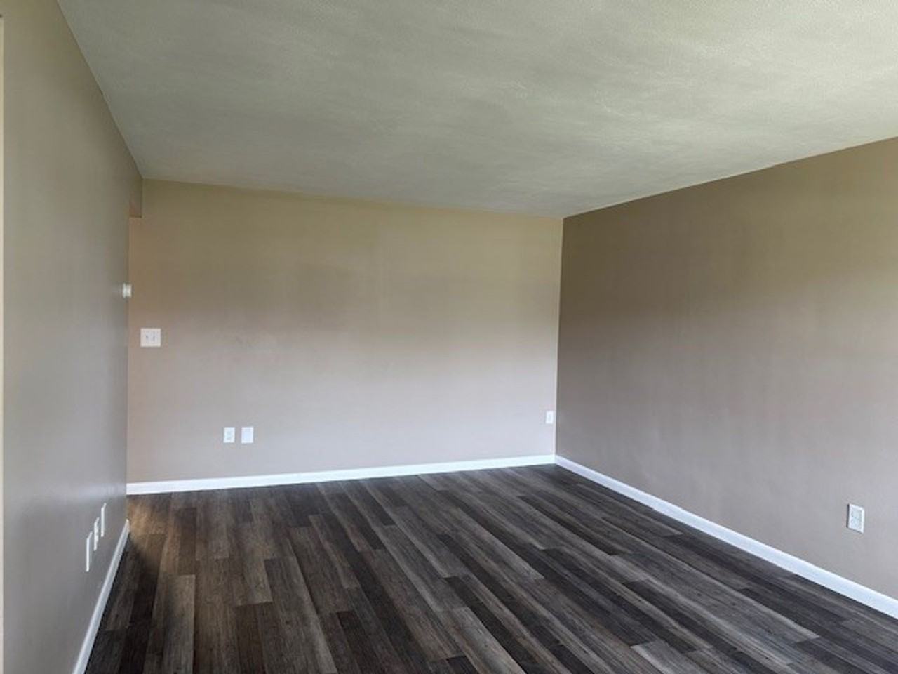 39 Werni Dr - Photo 2 of 11