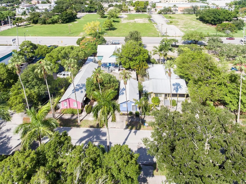 1604 Hough St - Photo 2 of 19