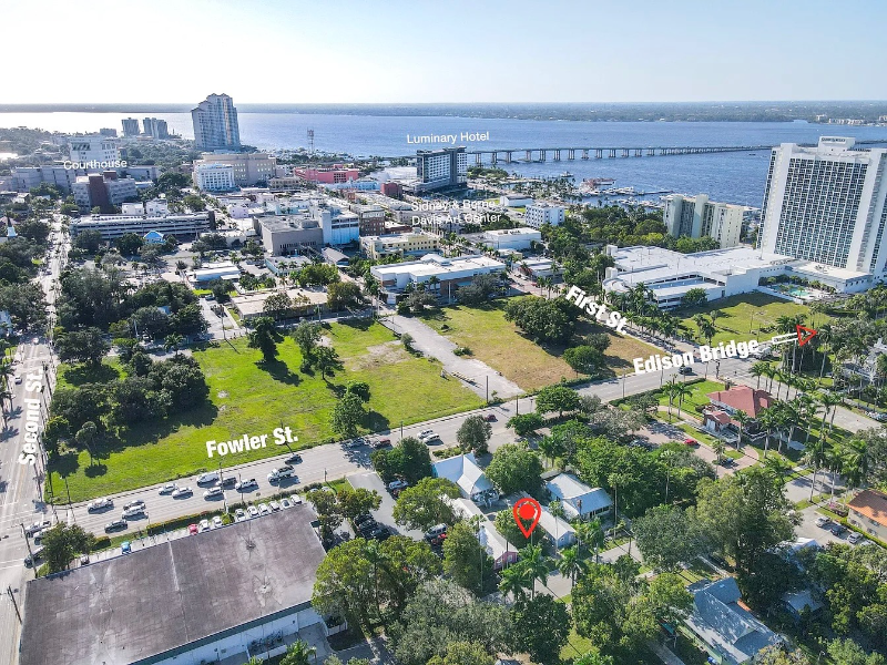 1604 Hough St - Photo 3 of 19