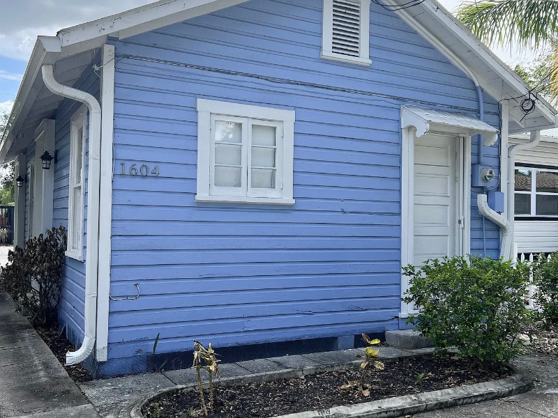 1604 Hough St - Photo 5 of 19