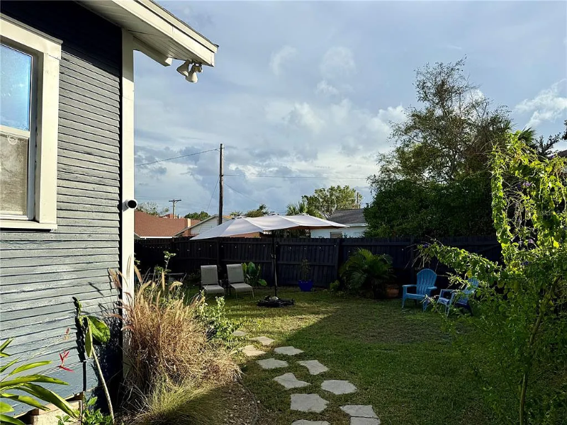 1912 W Cherry St - Photo 2 of 14