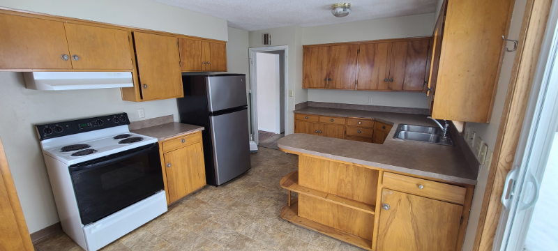 606 Southview Dr - Photo 2 of 11