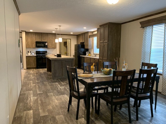 1270 Beacon Hill Ct - Photo 5 of 20