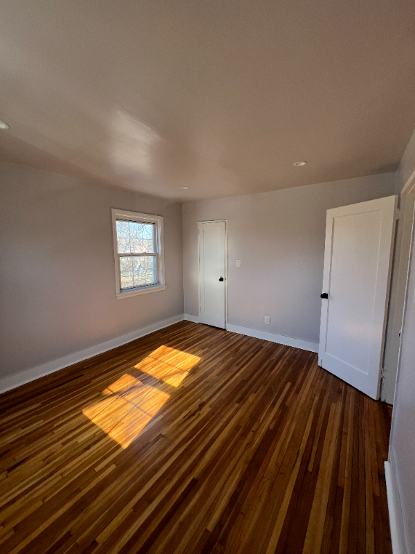 339 Grafton Ave #3L - Photo 3 of 6