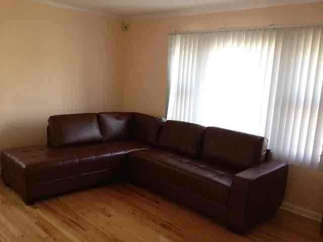 1098 Gerald St - Photo 3 of 20