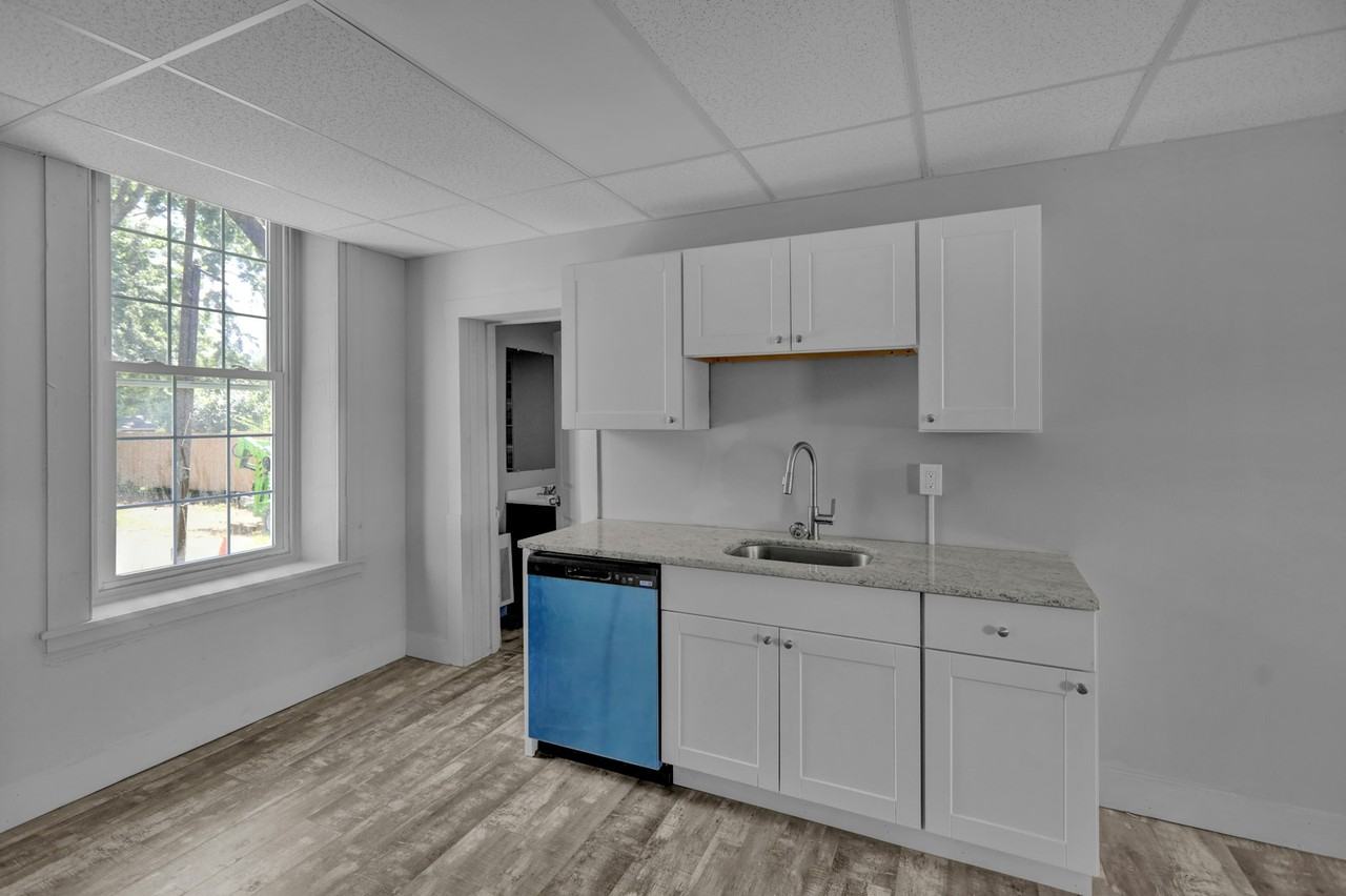 2693 West Philadelphia Avenue, Unit #2 - 1st Floor 3br - Photo 7 of 19