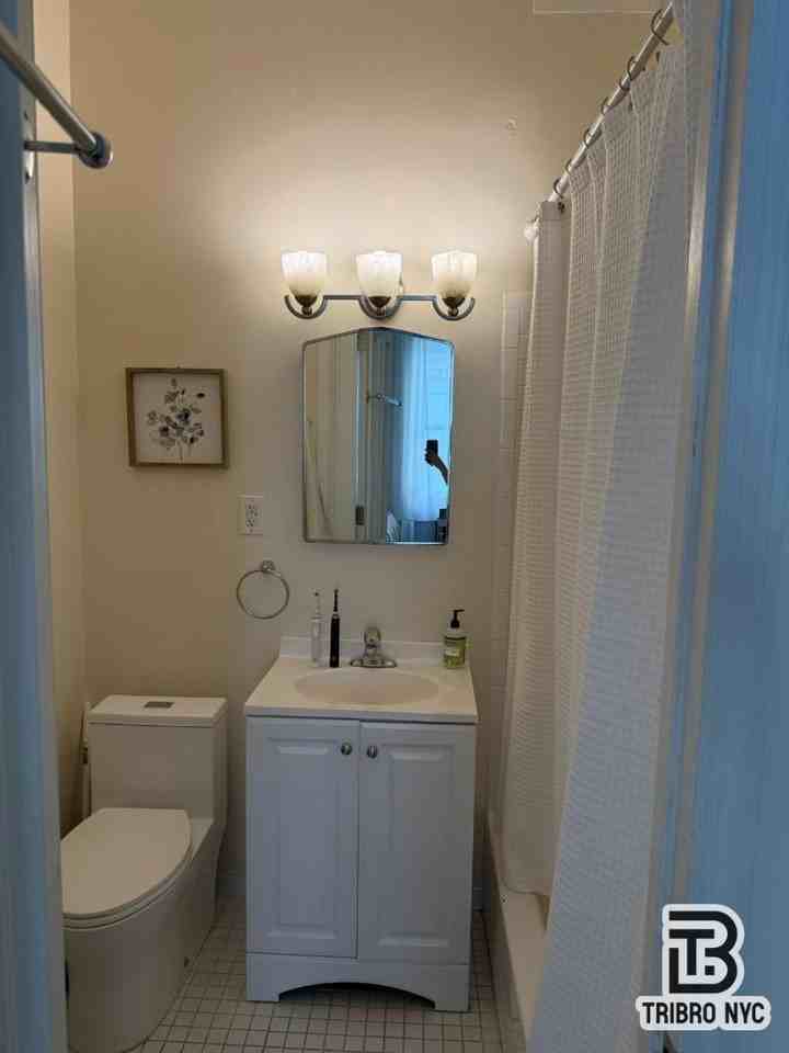 294 3rd Ave - Photo 3 of 5