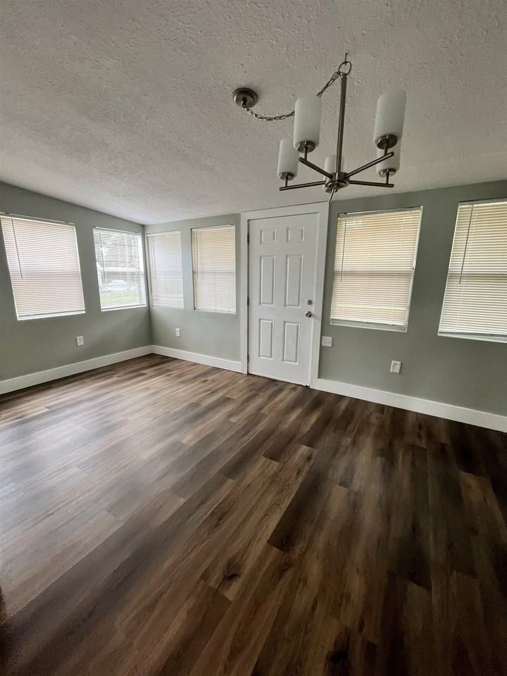 289 Las Olas Rd - Photo 6 of 16