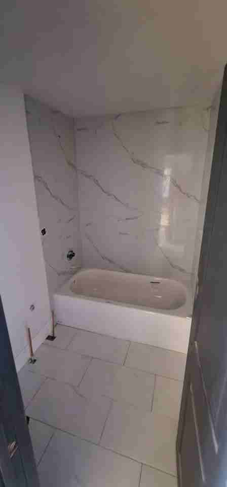 52 Macdonell St #1 - Photo 2 of 5