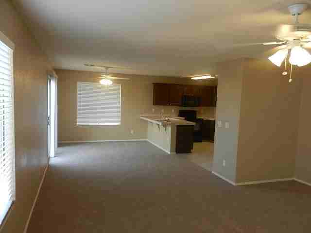 520 S Hassett - Photo 2 of 15