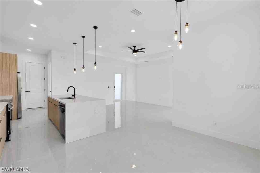 2921 7th Street Southwest - Photo 6 of 8