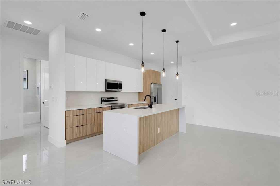 2921 7th Street Southwest - Photo 7 of 8