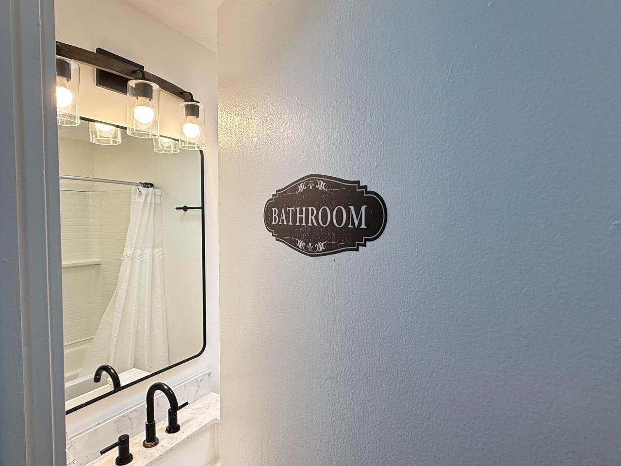 River Bluff Ln - Photo 2 of 13