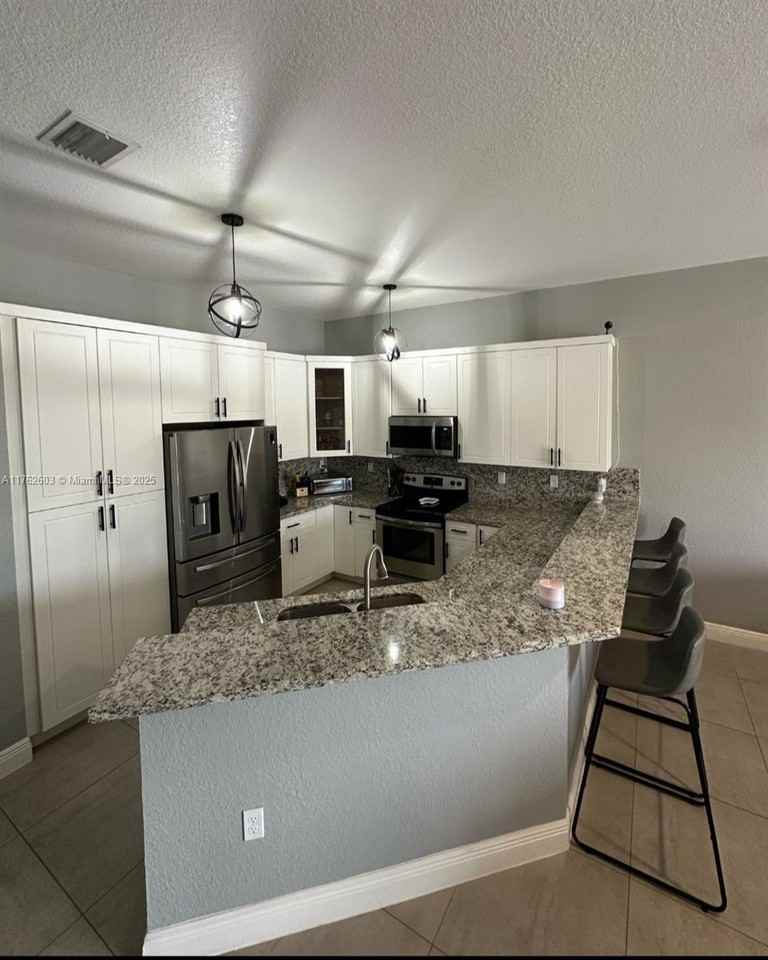 27862 Sw 134th Ct - Photo 2 of 8
