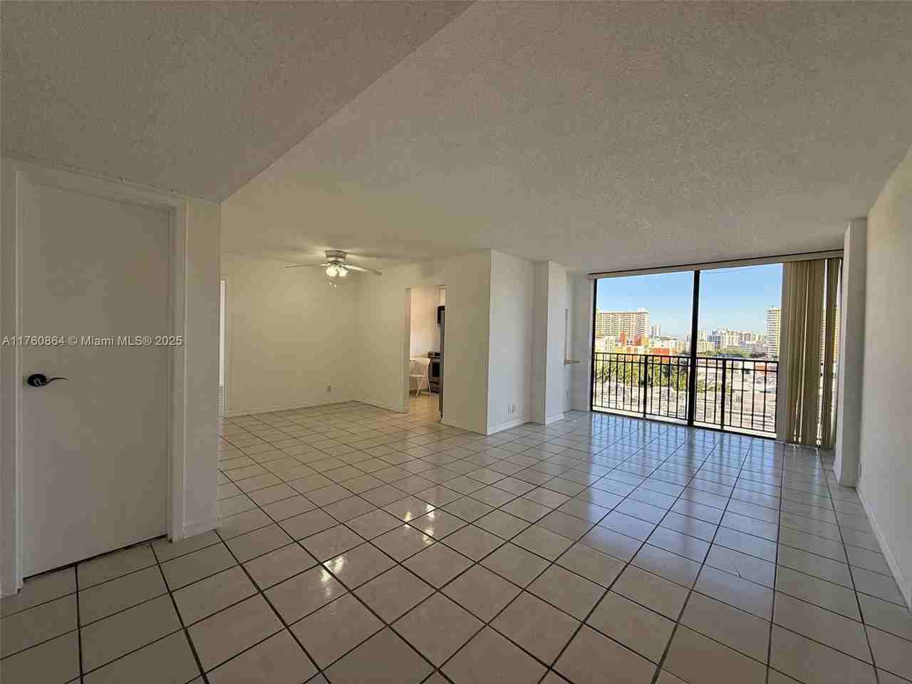 17021 N Bay Rd #1002 - Photo 3 of 8