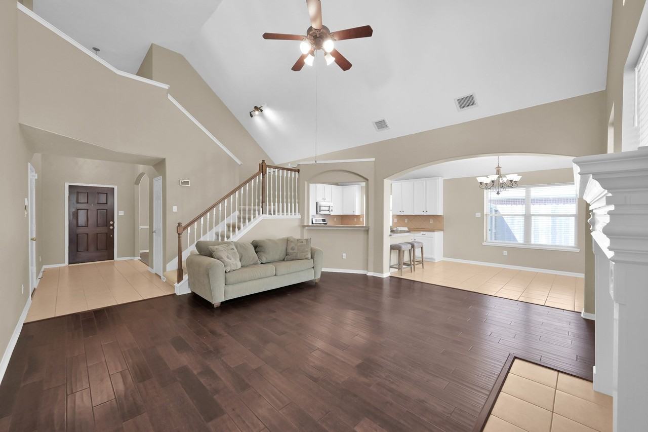 114 E Whistlers Bend Cir - Photo 6 of 30