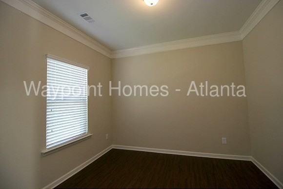 3435 Village Park Ln SW - Photo 2 of 14