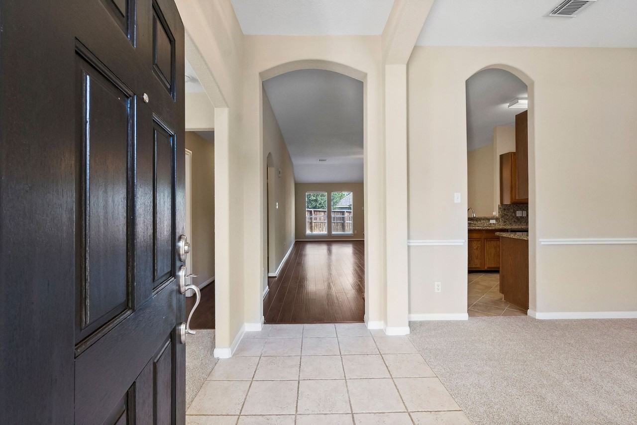 3817 Evergreen Way - Photo 2 of 24