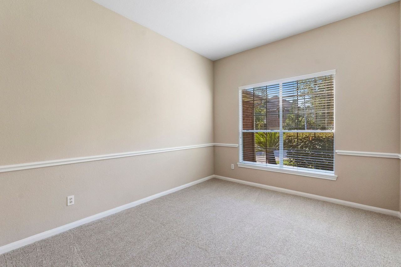 3817 Evergreen Way - Photo 3 of 24