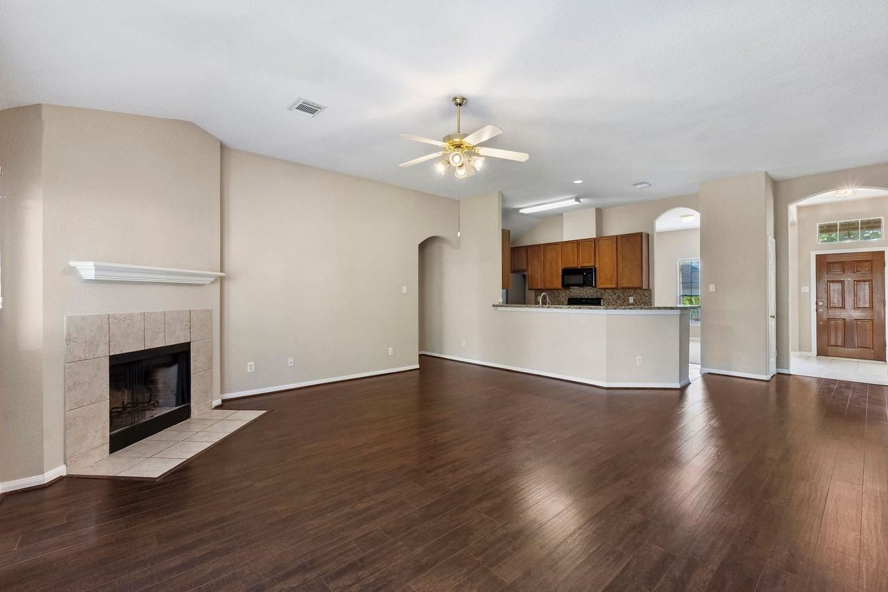 3817 Evergreen Way - Photo 7 of 24