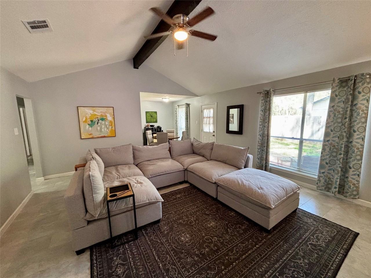 150 W Woodstock Circle Dr - Photo 3 of 44