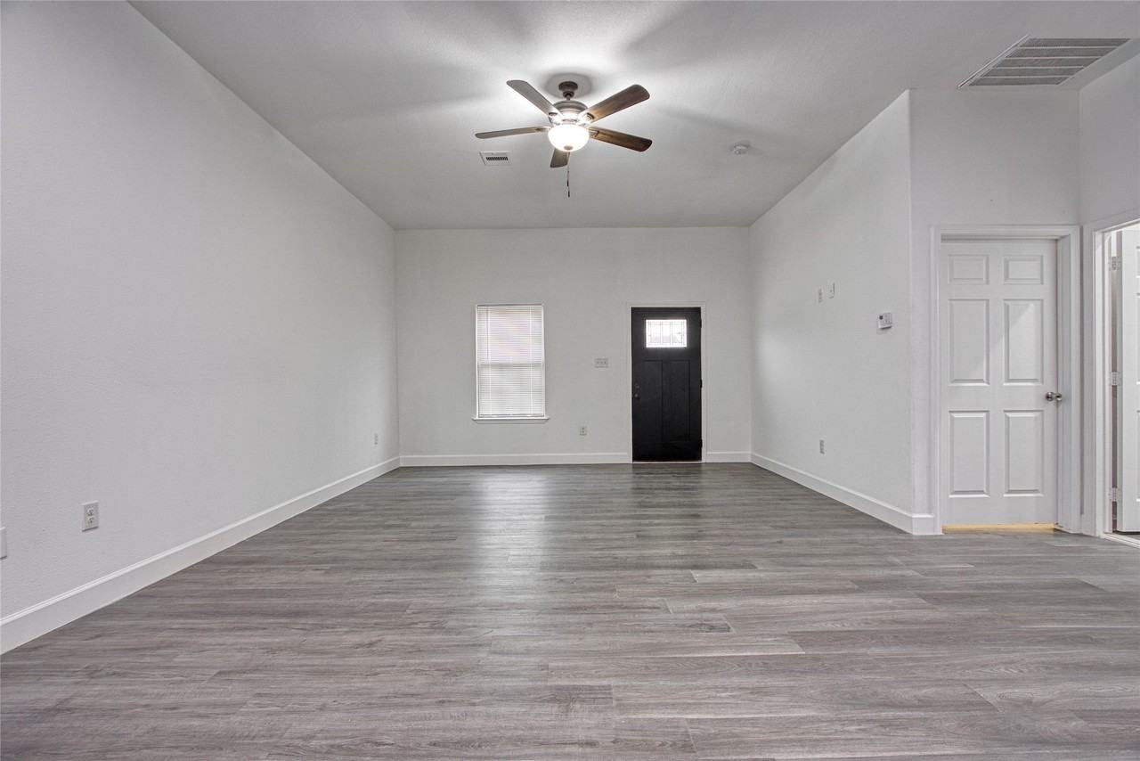 14310 1/2 Unit T Sweeney Road - Photo 6 of 15