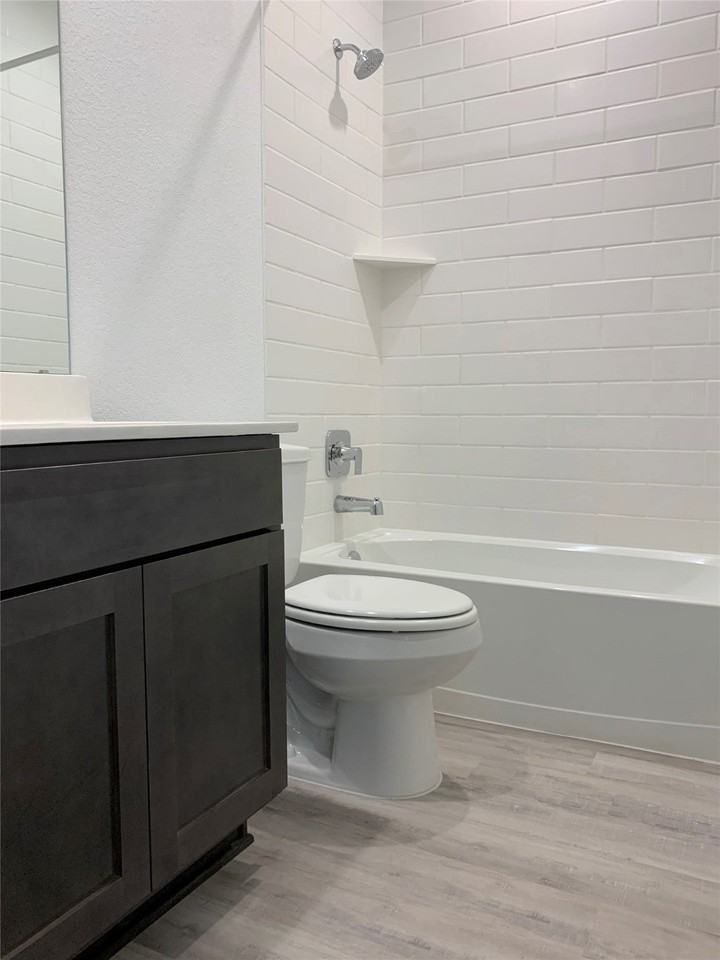 10102 Tatter Creek Ct - Photo 4 of 19