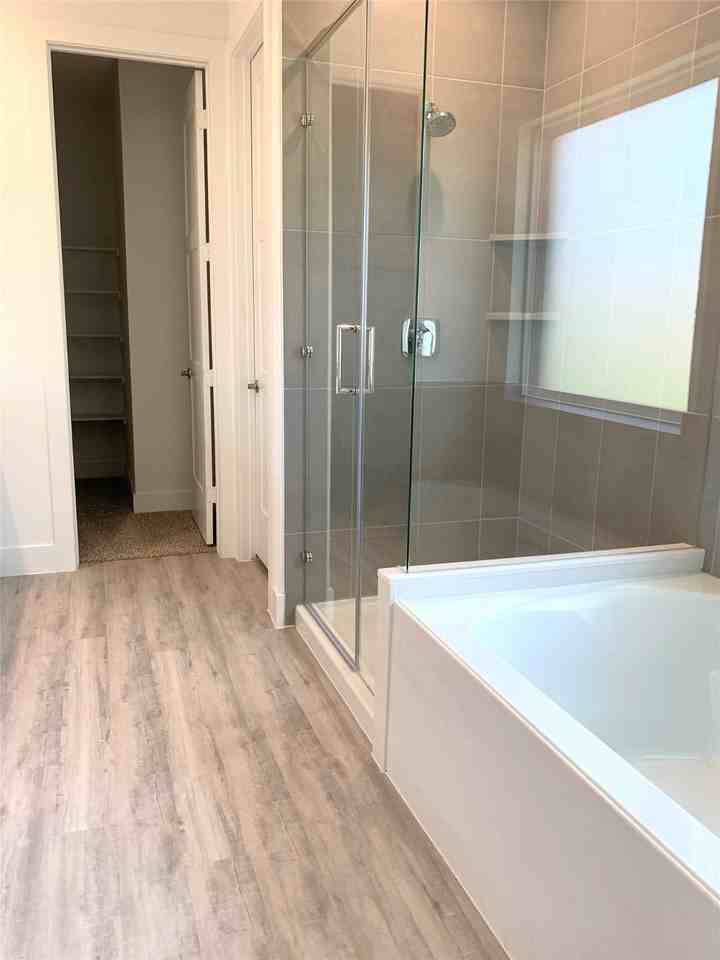 10102 Tatter Creek Ct - Photo 5 of 19