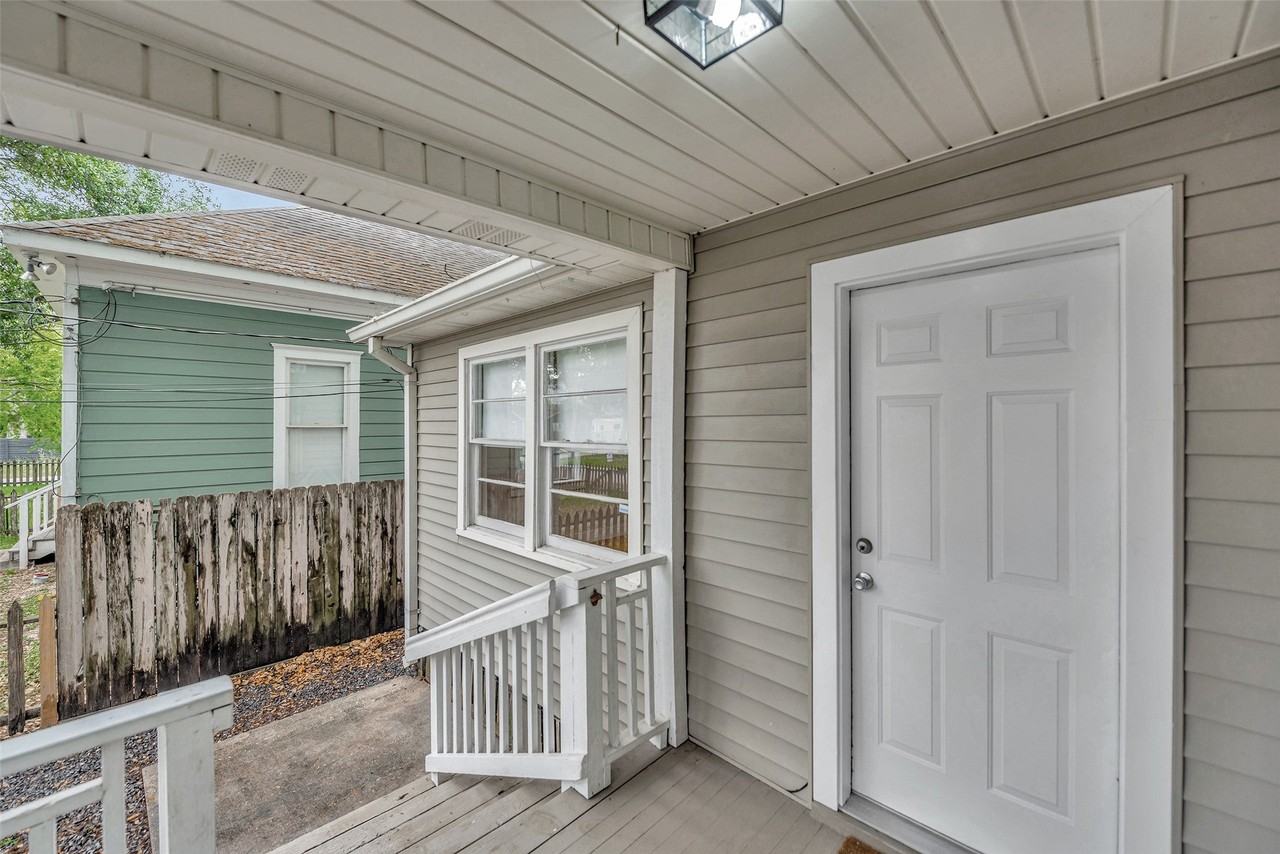 1832 Tabor St - Photo 4 of 28