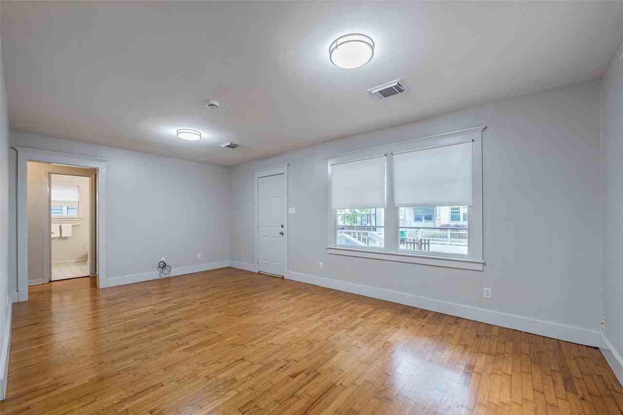 1832 Tabor St - Photo 6 of 28