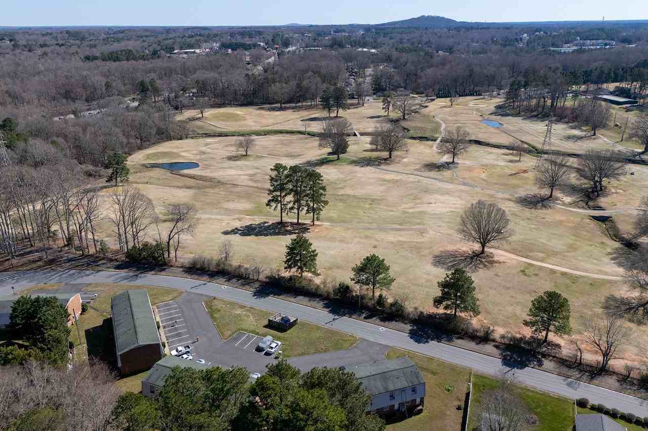 Two Bedrooms One and Half Bathroom Townhouse - Photo 6 of 14