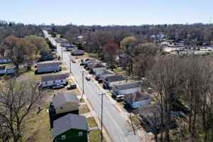 featured image of 1404 N York St