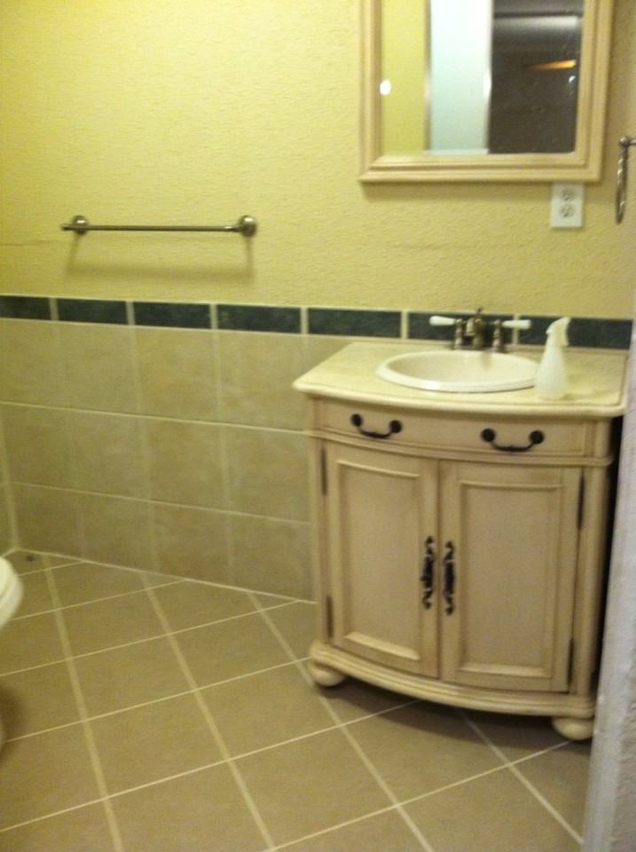 1121 Monroe St - Photo 3 of 6