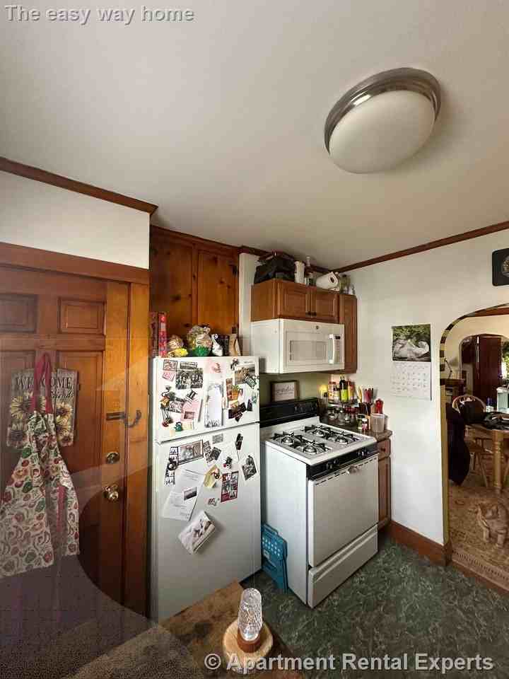 21 Ashland St #1 - Photo 2 of 23