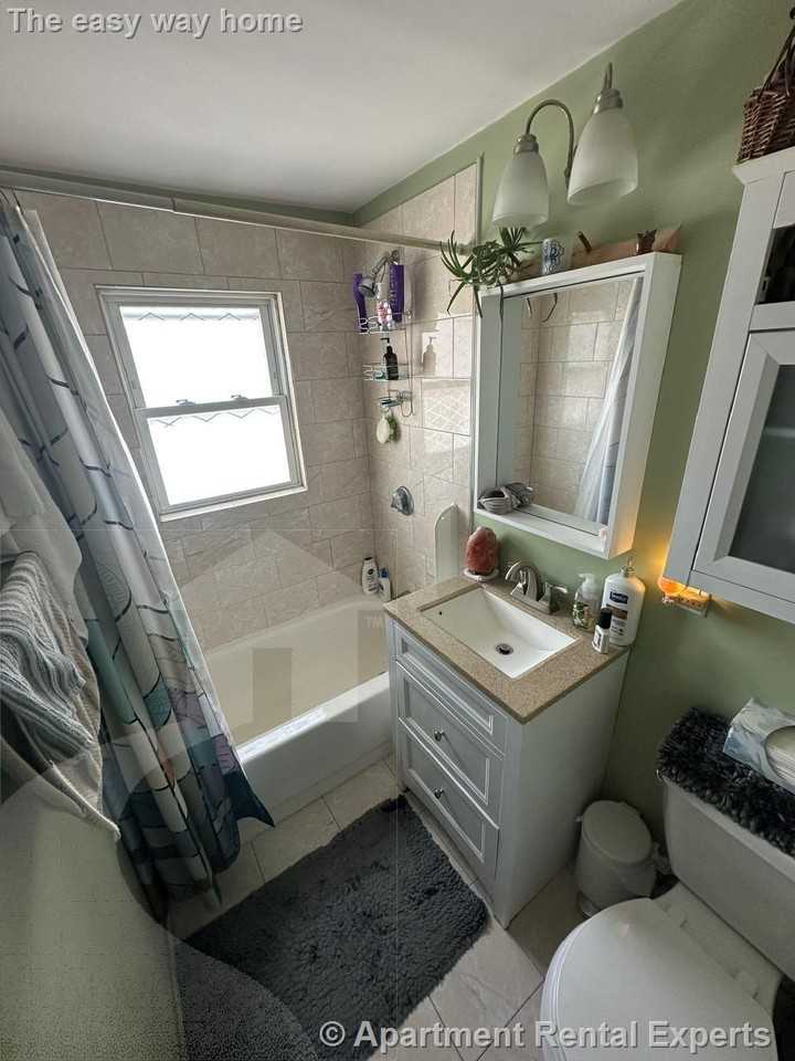 21 Ashland St #1 - Photo 6 of 23
