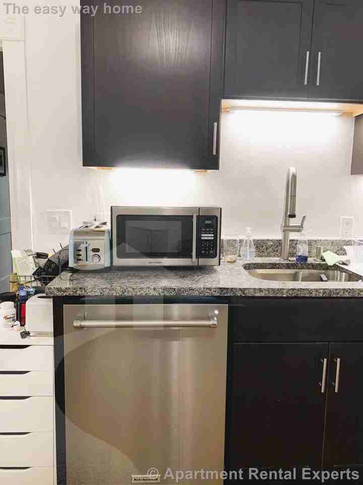 11 Harold St #1 - Photo 3 of 13