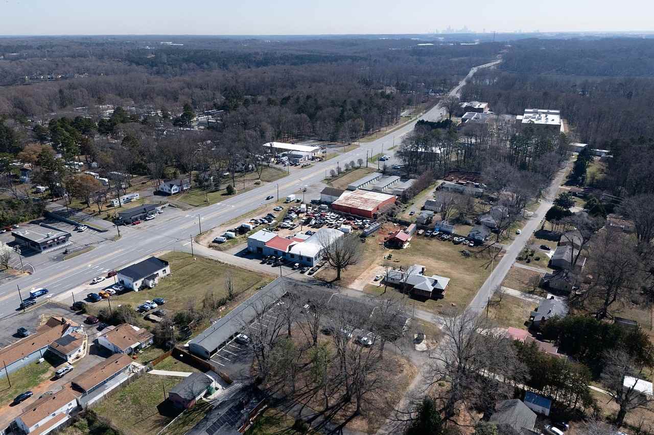 Alice Avenue - Photo 5 of 13