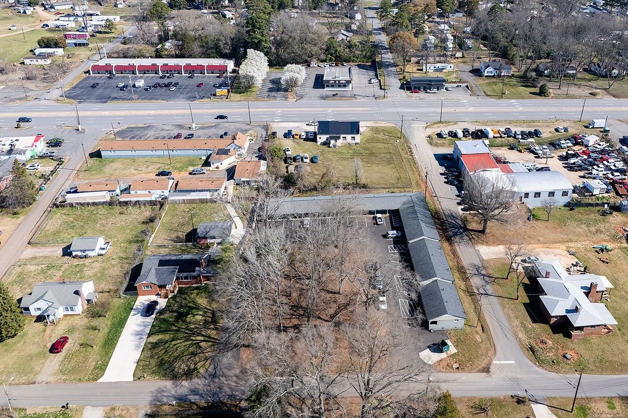 Alice Avenue - Photo 6 of 13