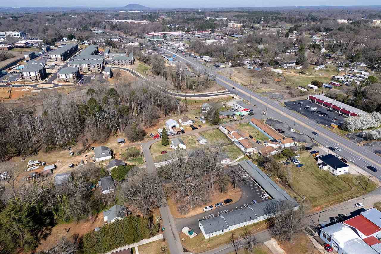 Alice Avenue - Photo 7 of 13