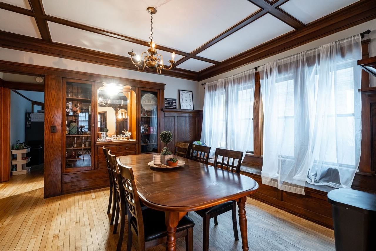 3414 N Oakland Ave - Photo 4 of 24