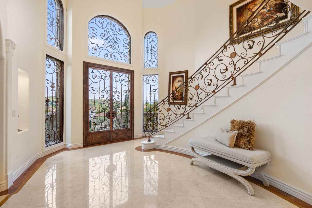 27801 Golden Ridge Ln - Photo 3 of 26