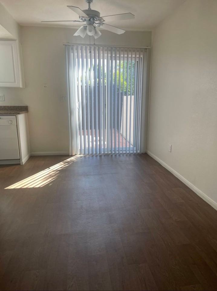 17ua - Photo 5 of 13