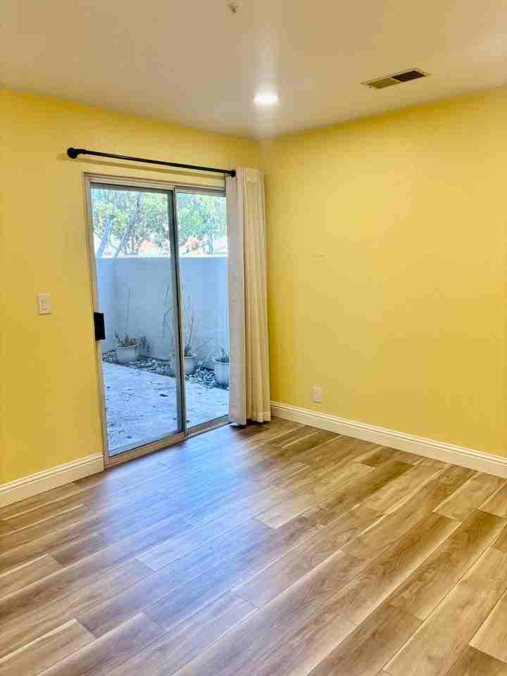 1310 Walden Rd #6 - Photo 5 of 19