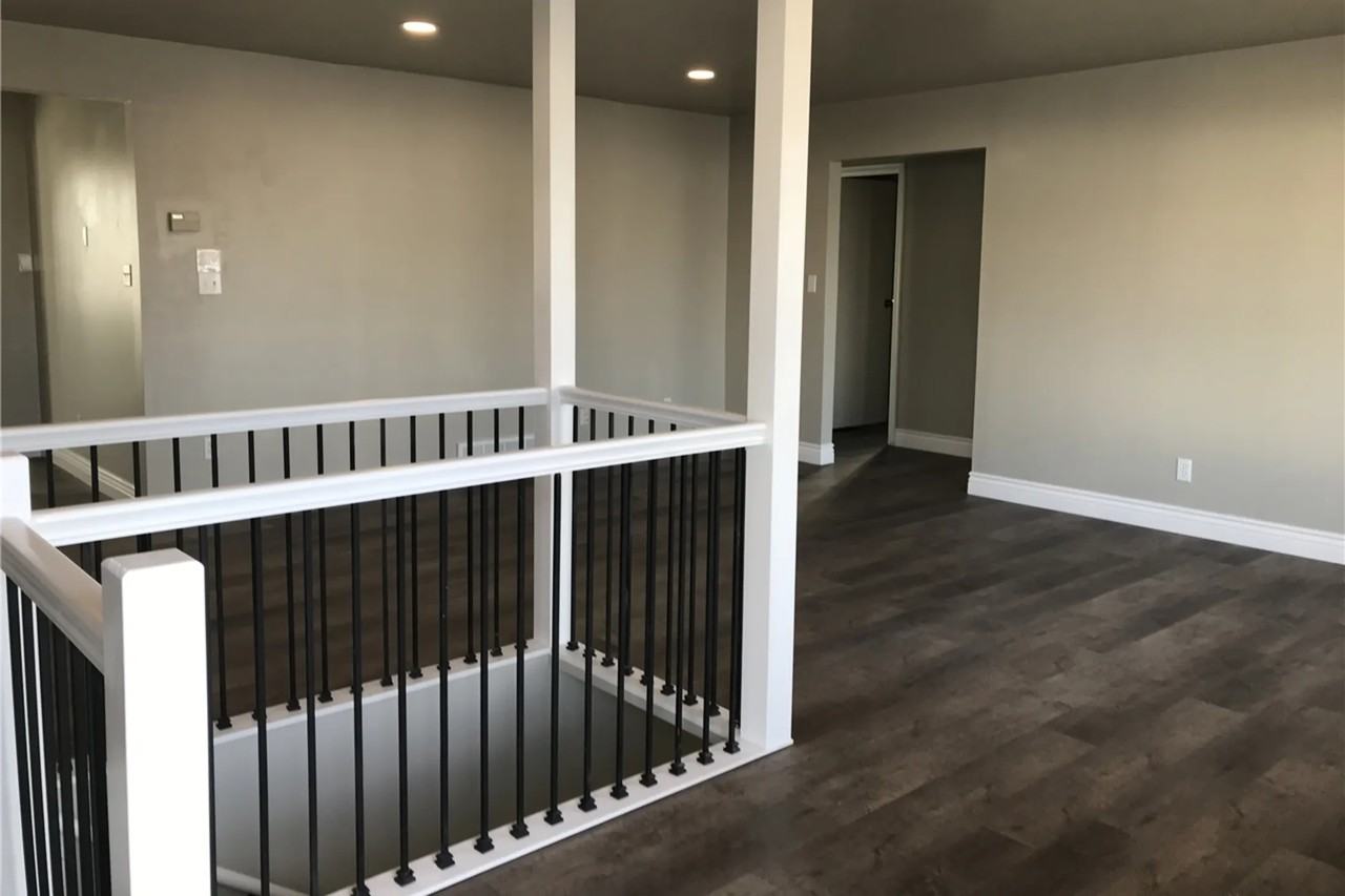 1193 W 490 S - Photo 2 of 29