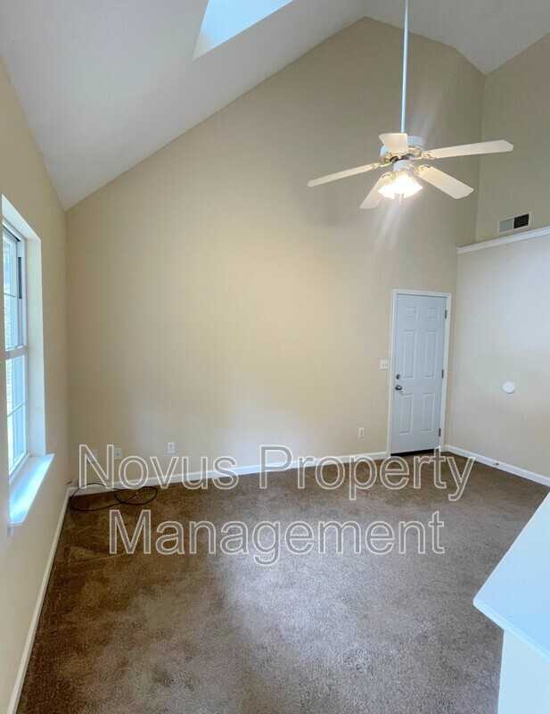 118 Kylee Ct - Photo 3 of 11