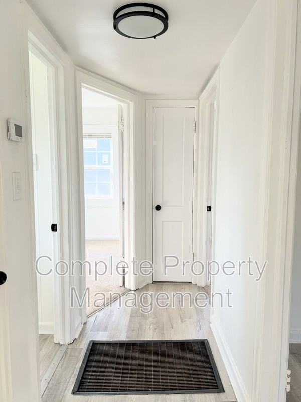 5617 Avenue Q - Photo 5 of 10