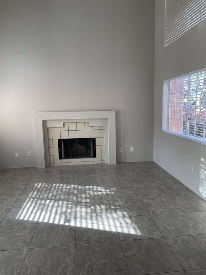 9890 N Sun Vista Pl - Photo 3 of 38