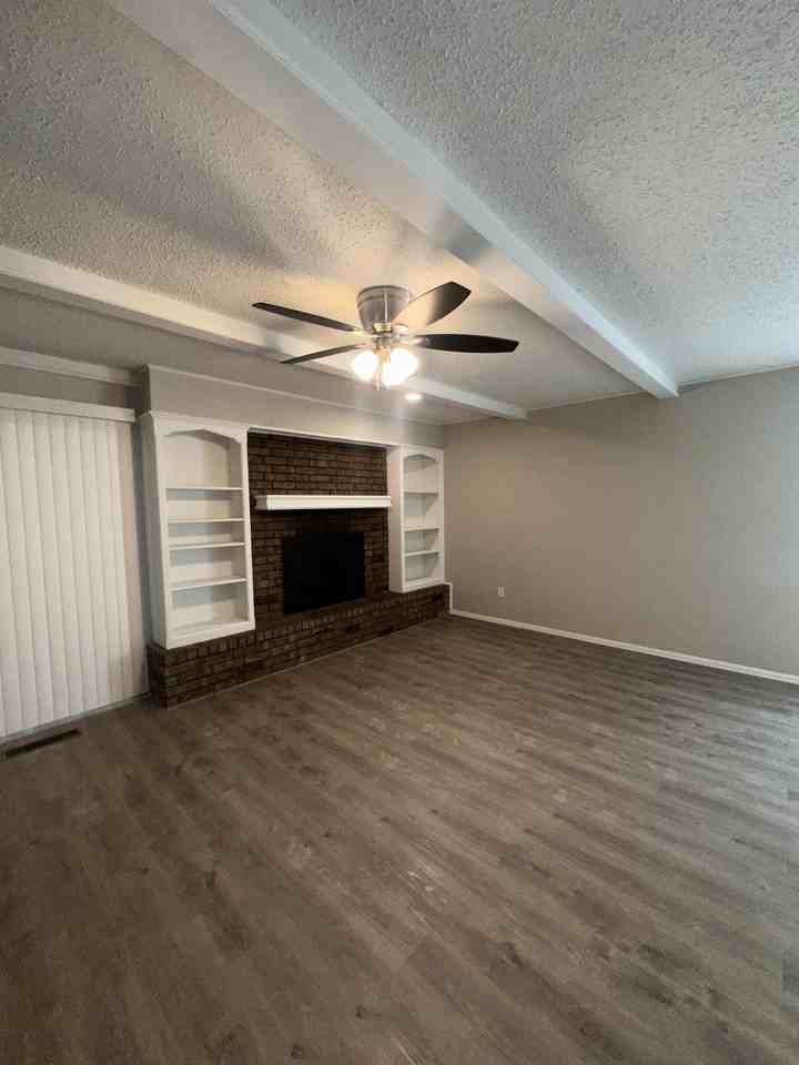 2228 S Whitbourne Pl - Photo 3 of 35