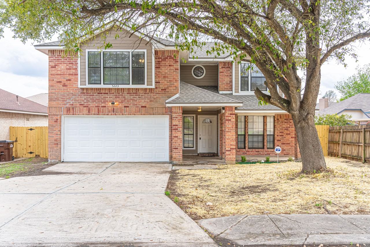 5223 Fawn Lake Drive - Photo 2 of 37